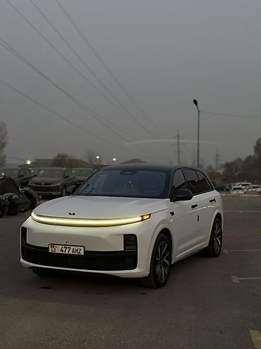 li 9 max: Lixiang L7: 2023 г., 1.5 л, Автомат, Гибрид, Кроссовер — 2