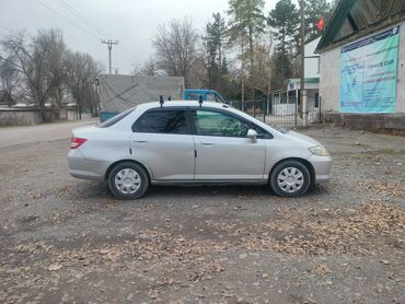 Honda: Honda Fit Aria: 2003 г., 1.5 л, Вариатор, Бензин, Седан