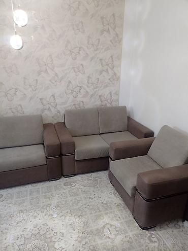 Модульный комплект мягкой мебели в современном стиле: диван 3-местный