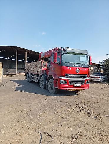 Услуги манипулятора (кран-борт) - Автомобиль SHACMAN 8×4 с длинной