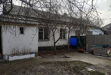 Продажа полдома: 📍ул. Фучика 🔘4-комнаты 🔘51,8м² Продается полдома. Участок ровный — 22