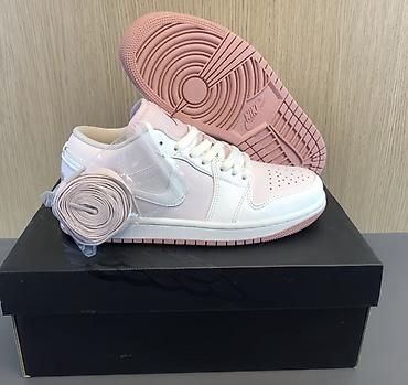 aj1: Кроссовки, 40, Air Jordan, Новый, цвет - Розовый — 1