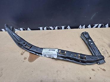 bas ovaj: NOSAC BRANIKA GORNJI DESNI ZA HONDA CIVIC OD 2006. DO 2011. GOD. | — 2