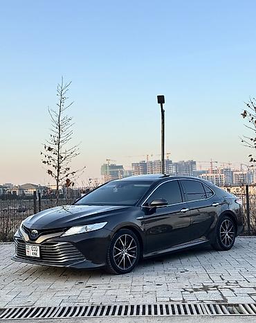 Toyota: Toyota Camry: 2018 г., 2.5 л, Автомат, Гибрид, Седан — 1