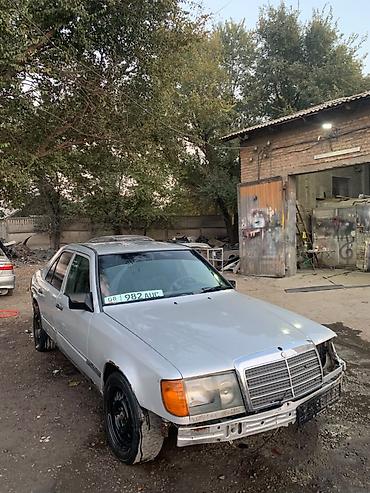 бампер для 124: Mercedes-Benz W124: 1991 г., 2.3 л, Автомат, Газ, Седан — 1