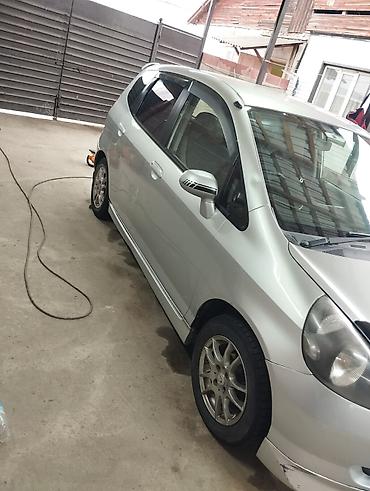 Honda: Honda Fit: 2002 г., 1.3 л, Вариатор, Бензин — 3