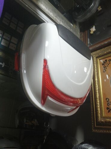 Moto dəbilqələr: Moto Kaskalar 29azn 1-ci şəkildəki Ag Kaska 29azn. Kaskanın altındakı -da lalafo.az — 26 Moto dəbilqələr: Moto Kaskalar 29azn 1-ci şəkildəki Ag Kaska 29azn. Kaskanın altındakı — 26