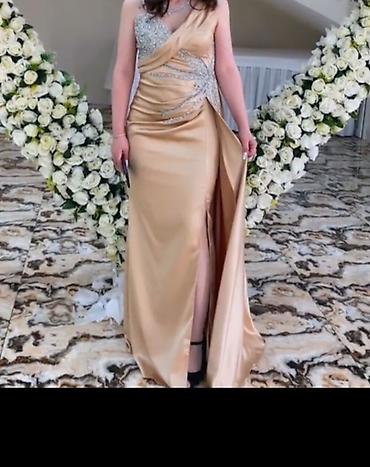 elegant furs: Zərif ziyafət/libas – şampan-qızılı rəngdə uzun don - Kəsim: Bədənə — 1