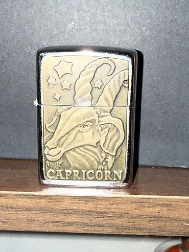 saatlar type 0: Zippo benzinli alışqan – Capricorn (Oğlaq) temalı - Brend: Zippo - — 1