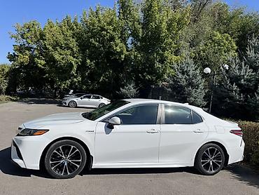 Toyota: Toyota Camry: 2020 г., 2.5 л, Автомат, Гибрид, Седан — 8