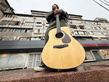 курс комуз: Гитарада ойноо сабактары, Вокал боюнча сабактар Класста, Жеке, Группалык Сертификат берилет