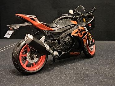 Figurice i makete: Motor SUZUKI GSX-R1000R 2021 1:12 - NOVO NOVO! Vrhunski odradjen — 12