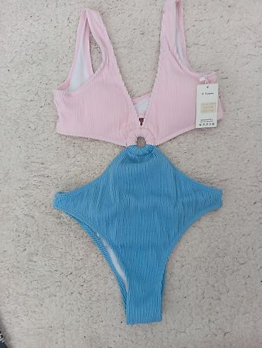 aura absolute matte nijanse: Jednodelni kupaći kostim Conylbae - Model: monokini sa prstenom na — 1