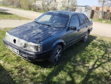 авто расрочка бишкек: Volkswagen Passat: 1989 г., 1.8 л, Механика, Бензин, Седан