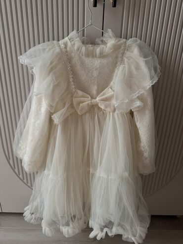 брендовые вещи оригинал: Детское платье, цвет - Бежевый, Б/у