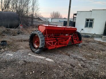Зерновые сеялки: Продаю сеялку зерновая травяная с сашниками для клевера 46 рядков — 3