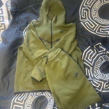 лоро пиано обувь мужская цена бишкек: Мужской спортивный костюм, XL (EU 42), Nike, Новый, Самовывоз, Бесплатная доставка, Платная доставка
