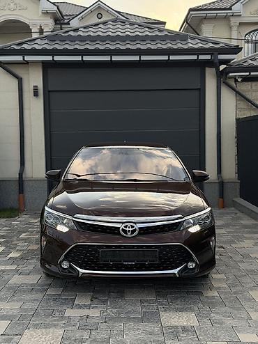 Toyota Camry: 2017 г., 2.5 л, Автомат, Бензин, Седан at lalafo.kg Toyota Camry: 2017 г., 2.5 л, Автомат, Бензин, Седан
