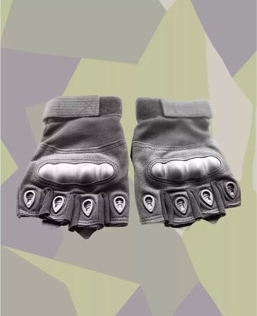 детские боксёрские перчатки: Продаю перчатки предлагайте цену