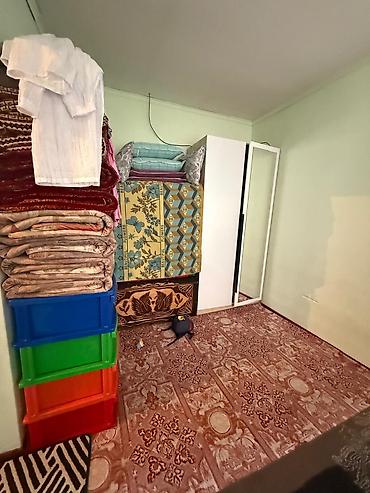 Продажа времянки: 🏠 Продается срочно времянка !!! 📍 Район : Ак-Ордо 3 📐 Площадь : 4 — 7