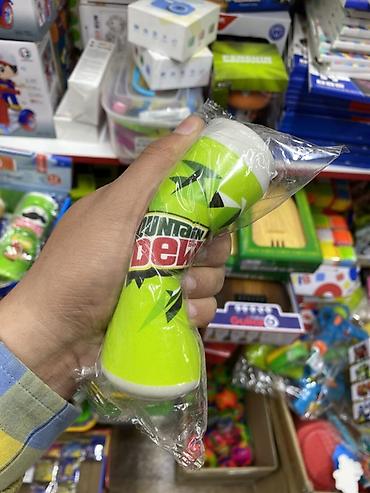 подарки на той: Игрушка-антистресс в виде банки Mountain Dew. Мягкий сжимаемый сквиш — 2