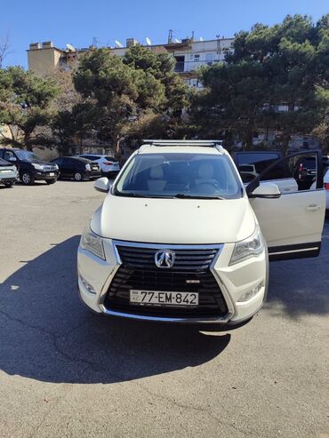 последующий выкуп авто бишкеке: BAIC M60 miniven/SUV - Kuzov: ağ rəngli, qara dekor elementləri, dam