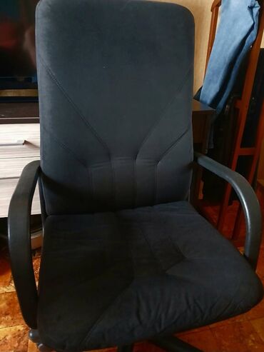 продам кресло бу: Продам кресло Б/У? нету одной ножки, но можно приварить