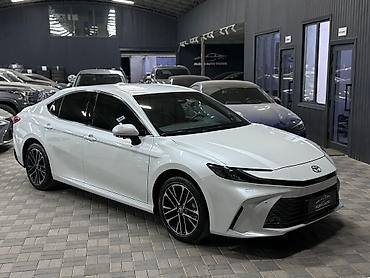 Toyota Camry: 2024 г., 0.5 л, Автомат, Бензин