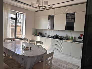 Долгосрочная аренда домов: 220 м², 4 комнаты, Кондиционер — 11