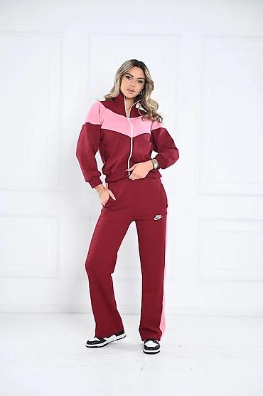 Gornji i donji deo: Ženski trenerka komplet – Nike - Dvodijelni set: gornji deo sa — 5