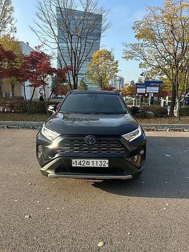 Toyota: Toyota RAV4: 2020 г., 2.5 л, Автомат, Гибрид, Кроссовер — 2