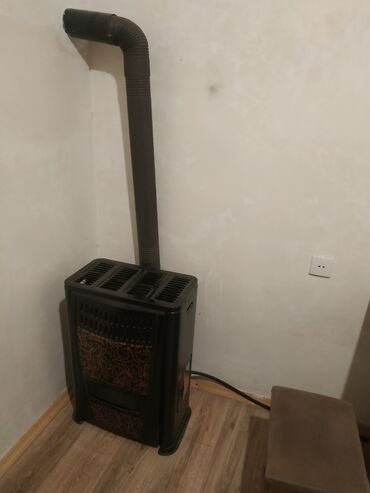 Giriş qapıları: Metal giriş qapısı satılır - Material: möhkəm metal konstruksiya - — 11