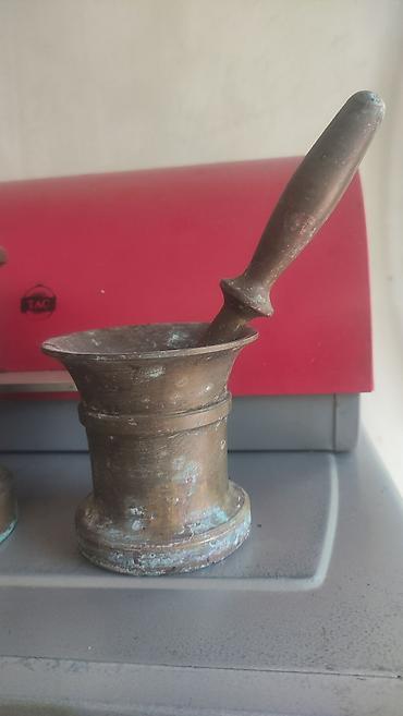 puste ezmesi: BOYUK OLAN (1870Cİ İLƏ AİD) QİYMETİ 69 AZN KİCCİK OLAN (1930CU İLƏ — 4