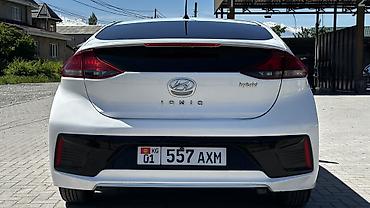 айоник 5: Hyundai Ioniq: 2016 г., 1.8 л, Автомат, Гибрид, Лифтбек — 4