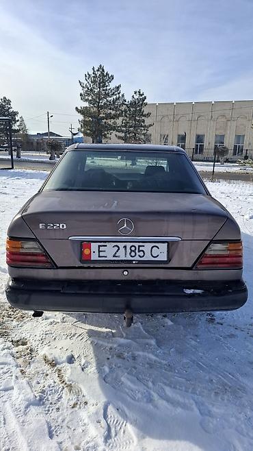 Mercedes-Benz: Mercedes-Benz W124: 1993 г., 2 л, Механика, Седан — 5