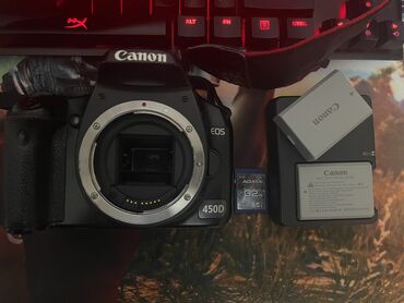 Canon EOS 450D тушка, в комплекте зарядка, 2 аккумулятора и флешка на