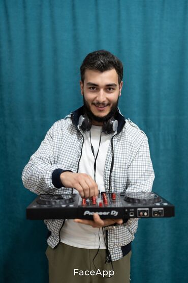 Tədbirlərin təşkili: Dj xidməti 

Toy 
Banket 
Nişan
Ad günləri və s