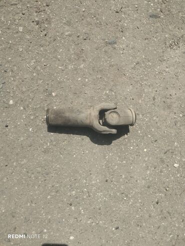 Kardan valları: Kardan valı, avtomobilin ötürmə sisteminin bir hissəsidir. Bu detal — 5