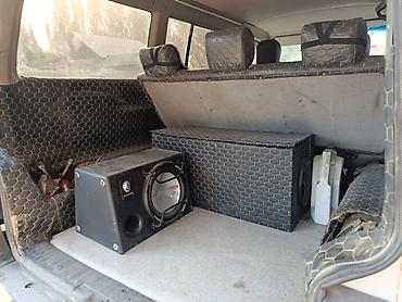 Volkswagen Transporter: 1992 г., 2.4 л, Механика, Дизель, Минивэн