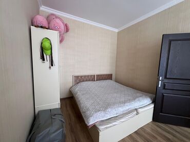 1 комнатная квартира снять: Otaq yoldaşi axtariram(xanim) temiz səliqəli. Evin qiymeti 400m di