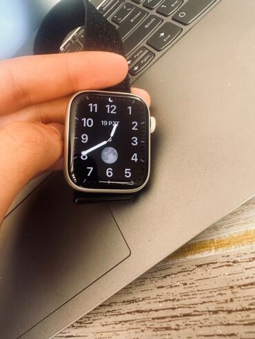 apple watch 4 baku qiymeti: Smart saat, Apple