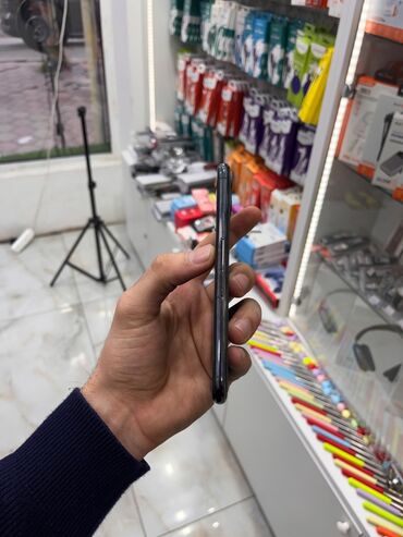 Apple iPhone: IPhone 11 Pro, 64 GB, Matte Midnight Green — 2