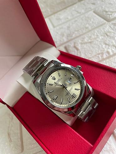 Ručni satovi: 02. Cena:2800in (Bez kutije)
Cena:3300din (Sa kutijom) — 5