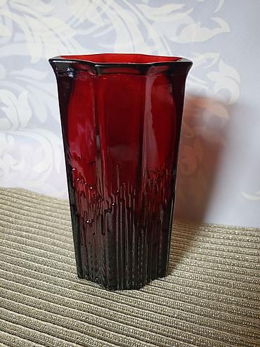 luster ikea: Vaza Avon,rubin boje iz 1970/80te.god. Avonova vaza rubin — 3