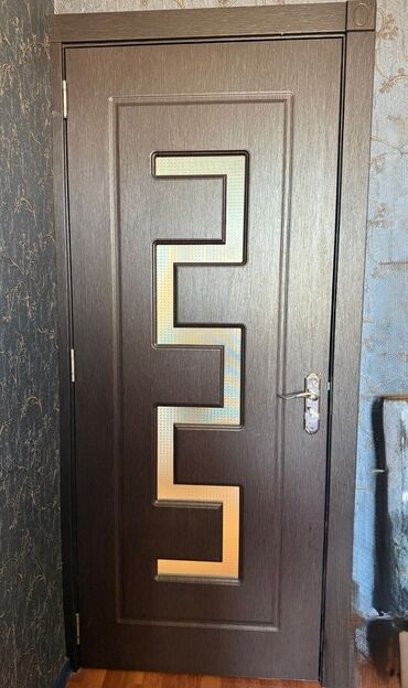 seyf qapi 2ci el: Hər biri 50 azn. İstəyən olarsa, aşağı yeri danışmaq olar 4ədəd var