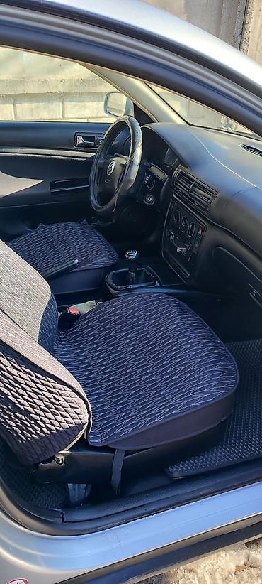 Volkswagen: Volkswagen Passat: 2002 г., 2 л, Механика, Бензин, Универсал — 4