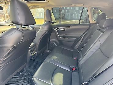 Toyota: Toyota RAV4: 2019 г., 2.5 л, Автомат, Бензин, Кроссовер — 8
