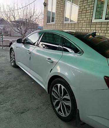 Renault: Renault : 2017 г., 2 л, Вариатор, Газ, Седан — 3