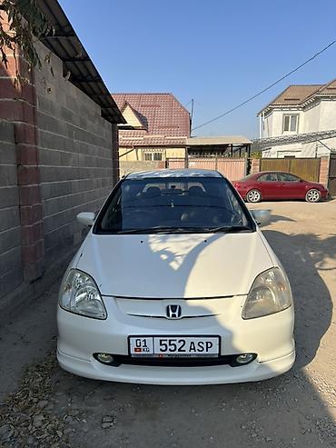 Honda Civic: 2002 г., 1.5 л, Вариатор, Бензин, Хэтчбэк at lalafo.kg Honda Civic: 2002 г., 1.5 л, Вариатор, Бензин, Хэтчбэк