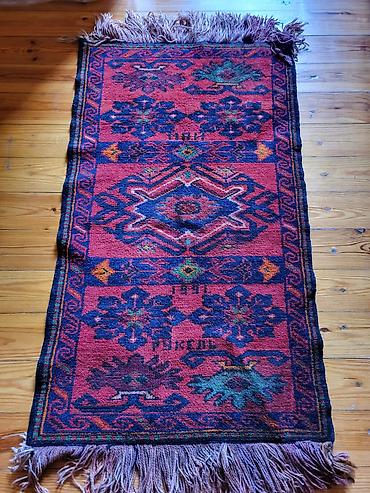 Əllə toxunmuş yun xalça (kilim). Material: 100% yun. Növü: düz lalafo.az -da Əllə toxunmuş yun xalça (kilim). Material: 100% yun. Növü: düz